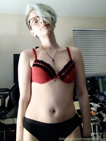 Full leaked Cinnamonmouse page private photo
