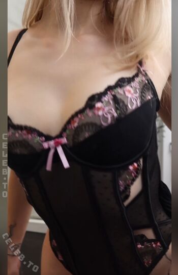 Full leaked Cirizzle  page private photo