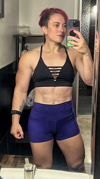 Full leaked Claire max  page private onlyfans photo