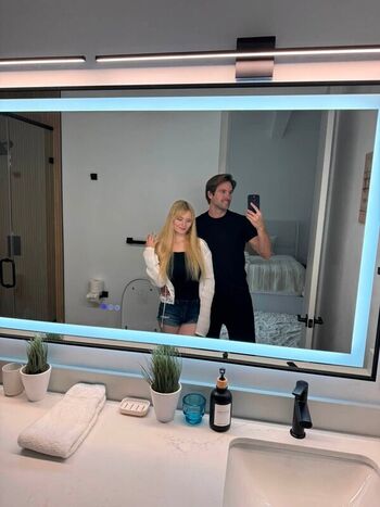 Full leaked Claire sea private photo