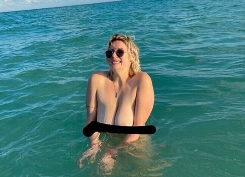 Full leaked Clairewaytoheaven private onlyfans photo