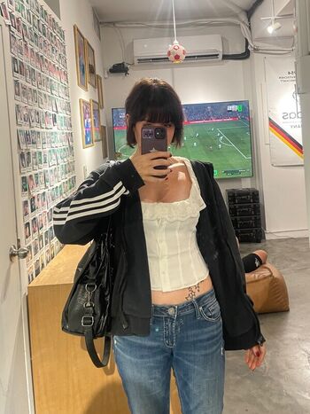 Full leaked Claireyael private photo