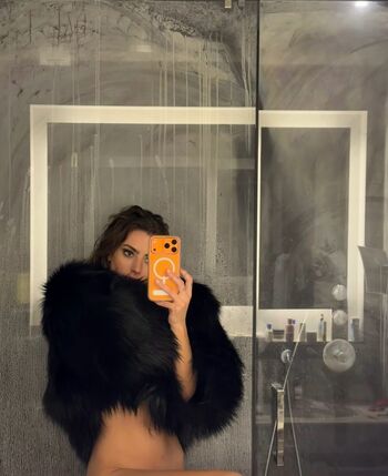 Full leaked Clara mcgregor page private onlyfans photo