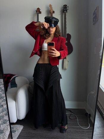 clara.west