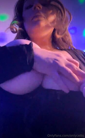 Full leaked Claraellis private onlyfans photo