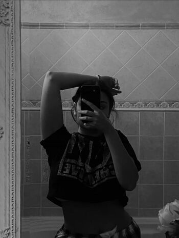 Full leaked Claranoir private onlyfans photo