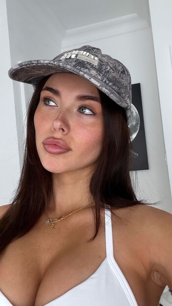 Full leaked Clarissa bea private onlyfans photo