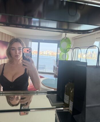 Full leaked Clarissa portman private photo
