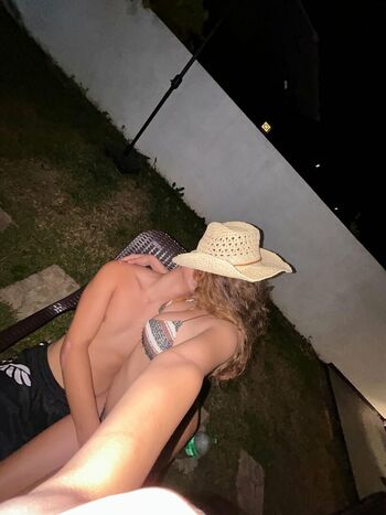 Full leaked Claudine grasland private photo