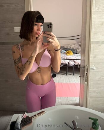 Full leaked Cleos private onlyfans photo