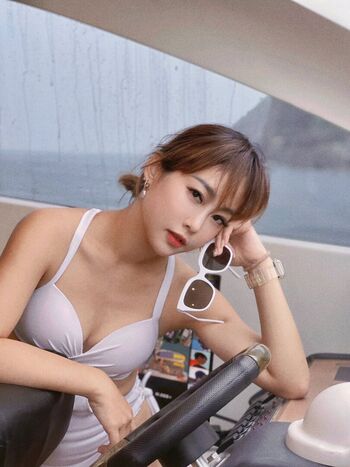 Full leaked Clickleilei private photo