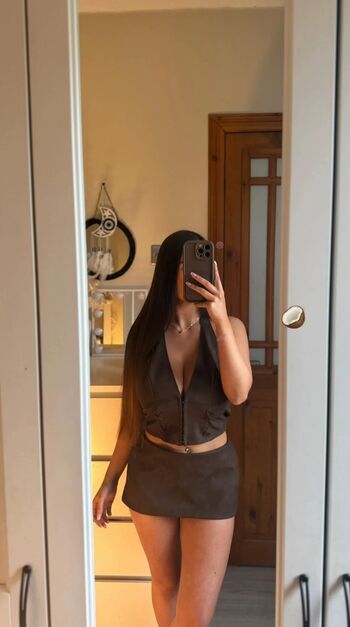 Full leaked Clodaghnicgiollabhain private onlyfans photo