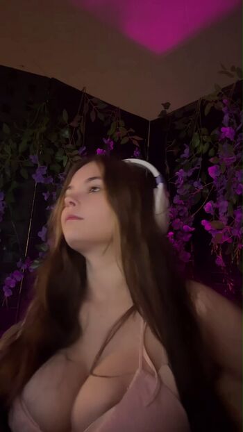Full leaked Clumsyori private photo