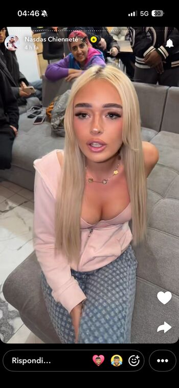 Full leaked Cocacherriw private photo