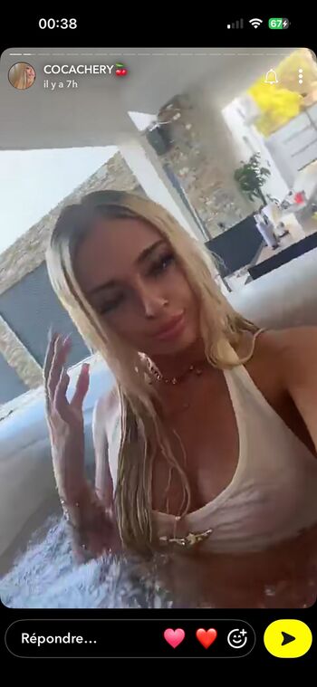 Full leaked Cocacherriw private photo