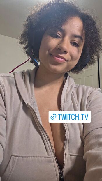 Full leaked Coco ppop private onlyfans photo