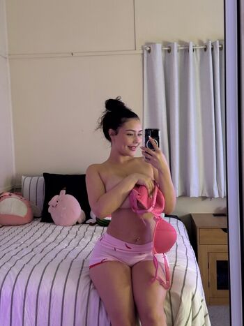 Full leaked Cocochatts private onlyfans photo