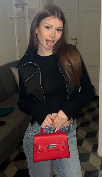 Full leaked Colasanti alice private onlyfans photo