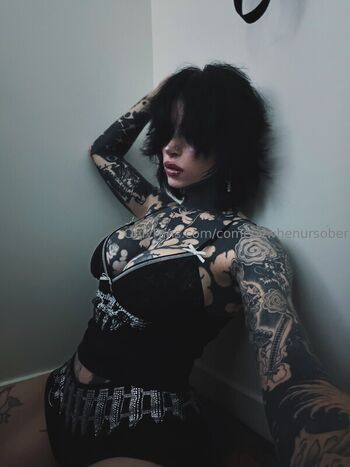 Full leaked Comeovwhenursober  page private photo