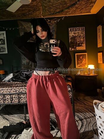Full leaked Comeovwhenursober private photo