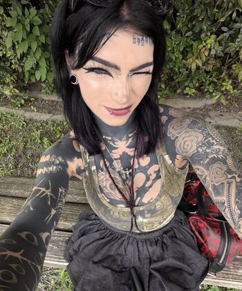 Full leaked Comeovwhenursober private photo
