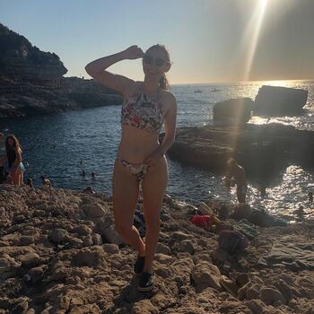 Full leaked Comeren ba private onlyfans photo