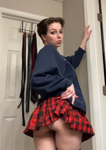 Full leaked Comfygrimrose private photo
