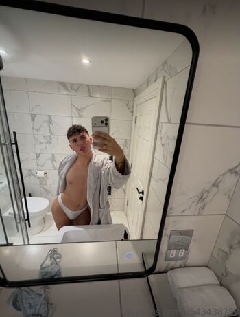 Full leaked Connor luxe private photo