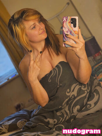 Full leaked Constanceflame private onlyfans photo