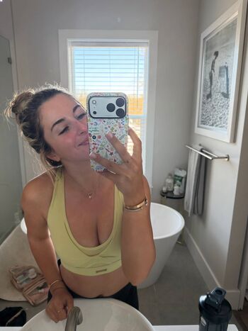 Full leaked Corina private onlyfans photo