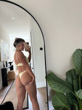 Full leaked Corina private photo