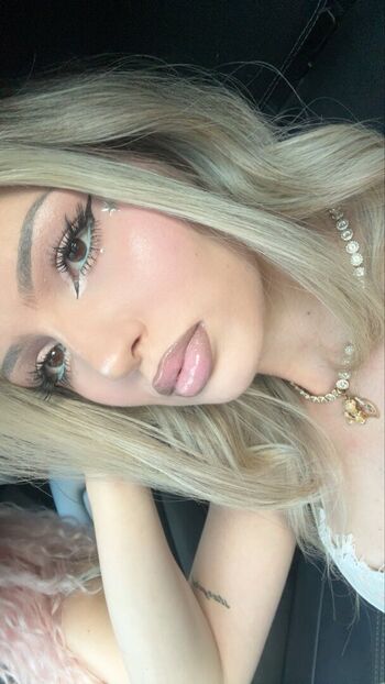 Full leaked Corina monica private photo
