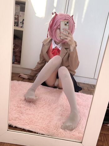 Full leaked Cos maid private photo