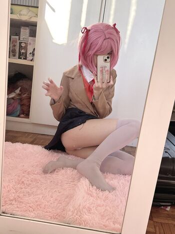 Full leaked Cos maid private photo