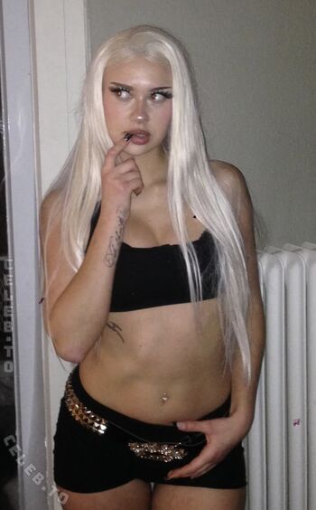 Full leaked Cosima chalk private onlyfans photo