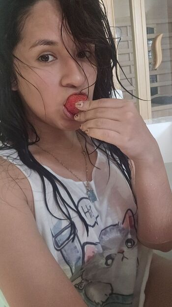 Full leaked Coucou candy private photo