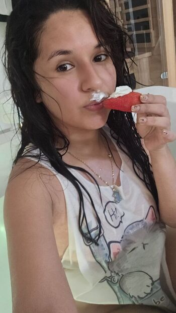 Full leaked Coucou candy private photo