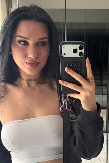 Full leaked Coupleontour private onlyfans photo