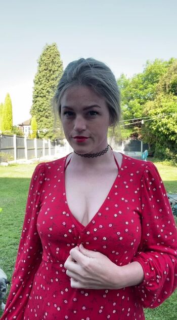 Full leaked Courtney pose private photo