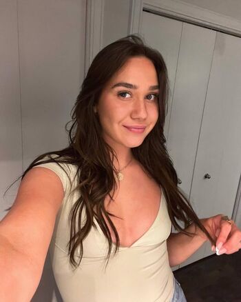 Full leaked Courtney sarault private onlyfans photo