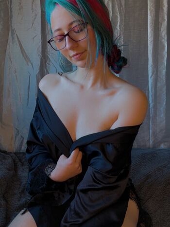 Full leaked Courtneyyyyxox private onlyfans photo