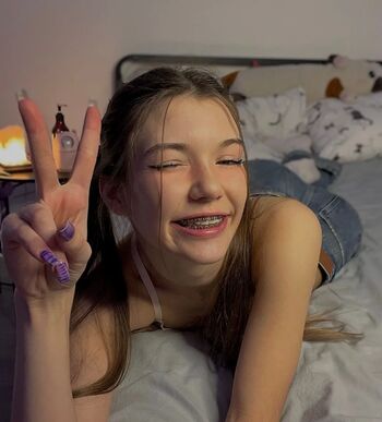 Full leaked Crazycutelina private photo