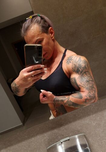 Full leaked Crazyxbody page private onlyfans photo