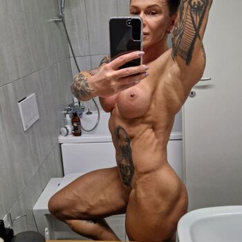 Full leaked Crazyxbody page private onlyfans photo