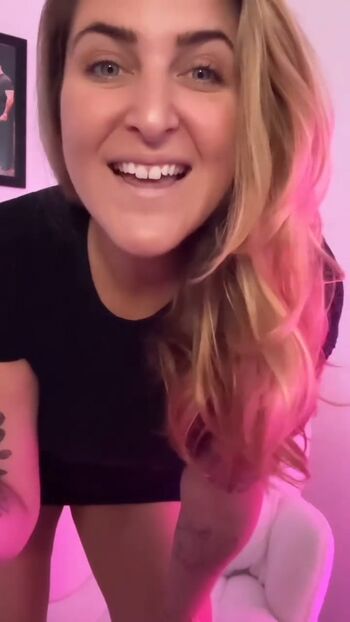 Full leaked Cristy reacts private photo
