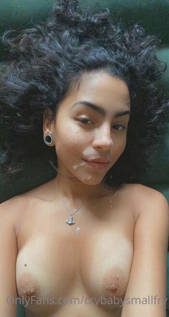 Full leaked Crybabysmallfry private onlyfans photo