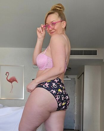 Full leaked Crystal private onlyfans photo