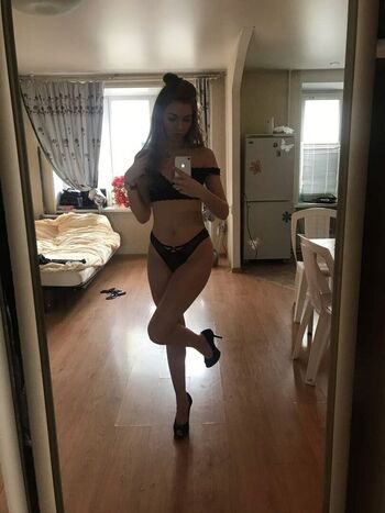 Full leaked Crystallandysh page private photo