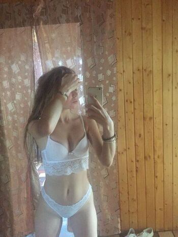Full leaked Crystallandysh page private photo