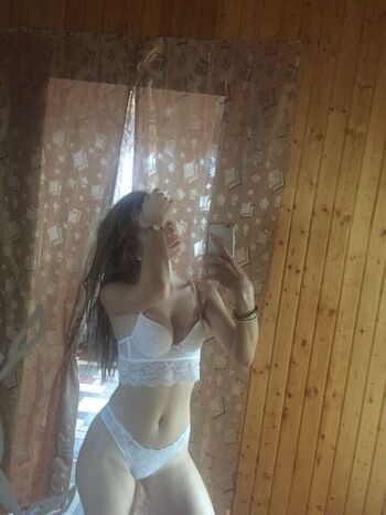 Full leaked Crystallandysh page private photo